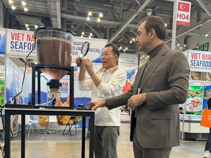 Revive Artemia hatching demonstration at BISFE 2024